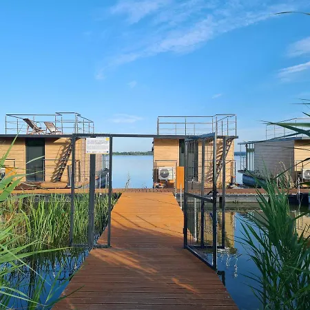 Apartament Sunrise Houseboats