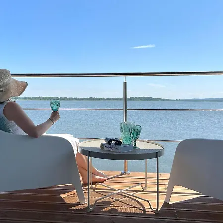 Apartman Sunrise Houseboats Łazy