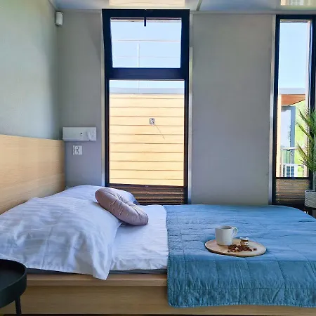 Sunrise Houseboats * Łazy