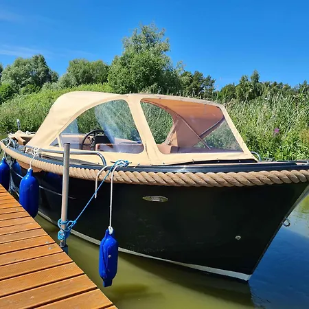 Sunrise Houseboats Appartement *